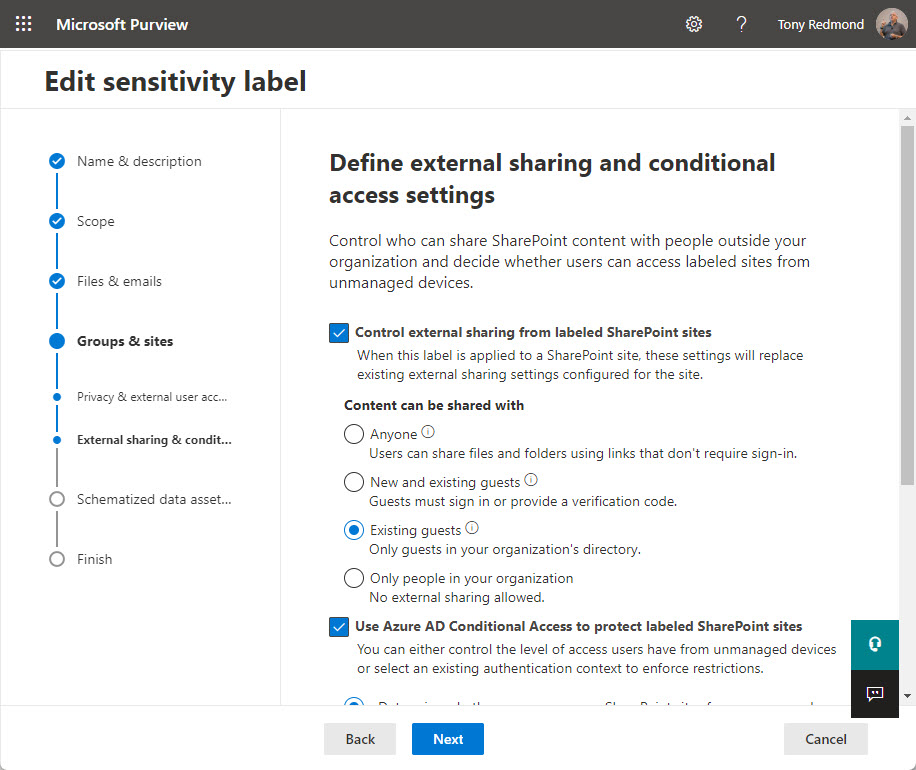 Configuring a sensitivity label for container management
