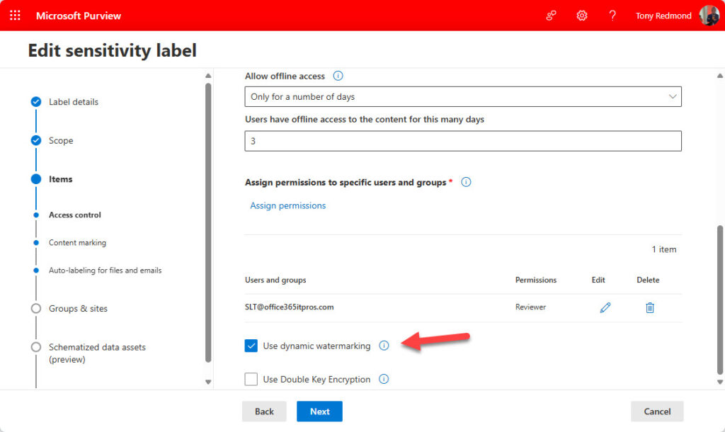 Configuring a sensitivity label for dynamic watermarking.